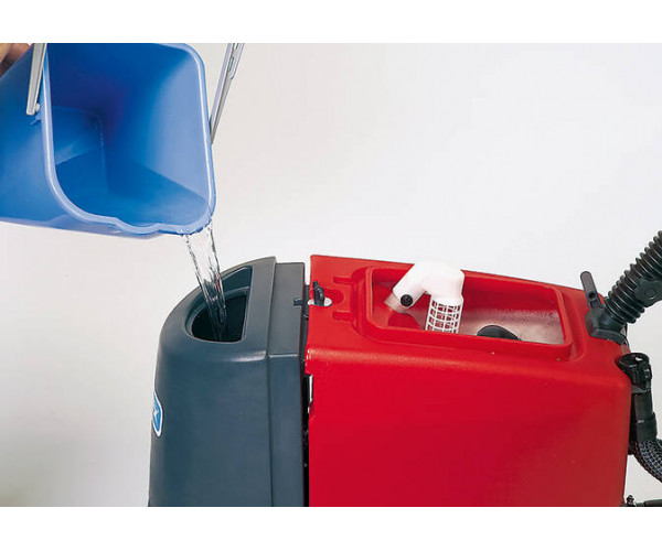 Autolaveuse Cleanfix RA431 IBC 43 cm chargeur intégré