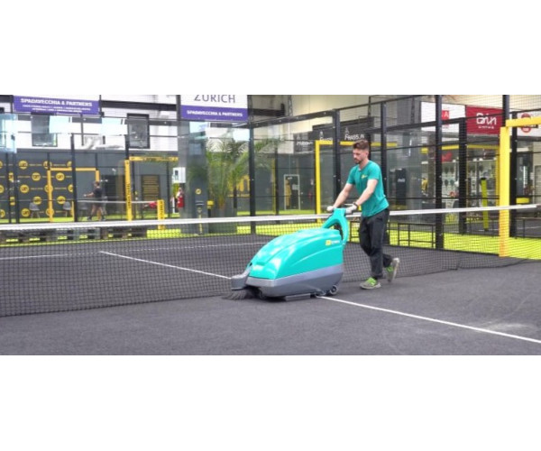 KOBRA Padel-Care System balayeuse terrain padel